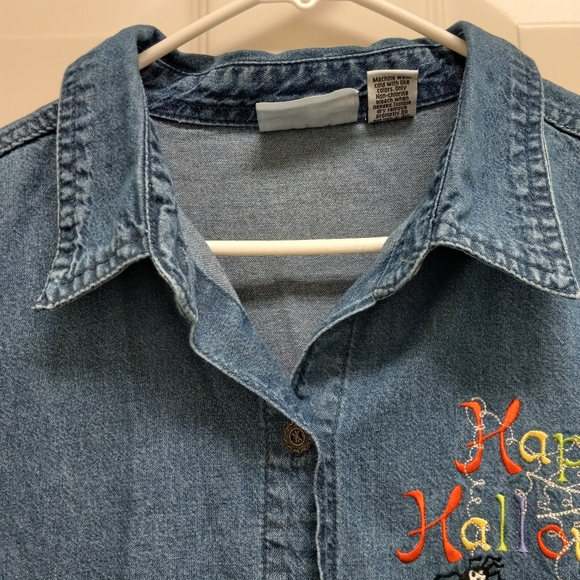 Vintage Halloween Denim Button Up Shirt Embroidered Spiders Grandmacore XL FLAW - Picture 4 of 13